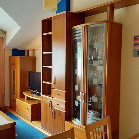 Atico 100m Con Terraza Y Piscina