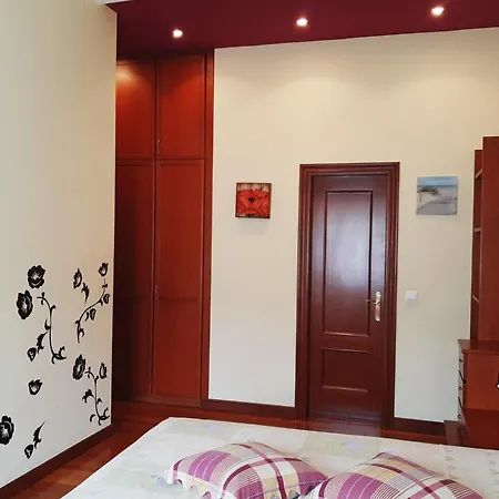 Atico 100m Con Terraza Y Piscina Кастро-Урдиалес