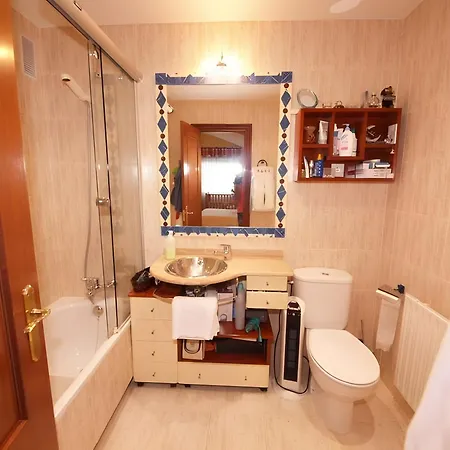 Atico 100m Con Terraza Y Piscina Кастро-Урдиалес